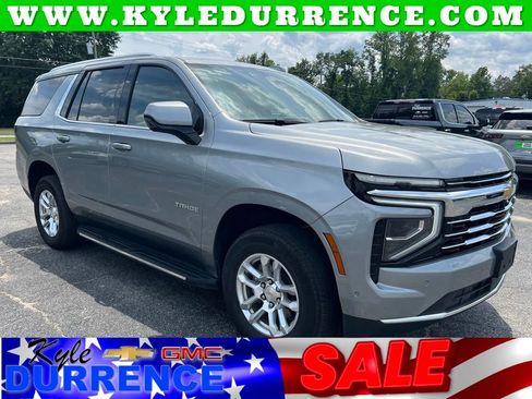 Used 2025 Chevrolet Tahoe LT AWD/4WD image 1