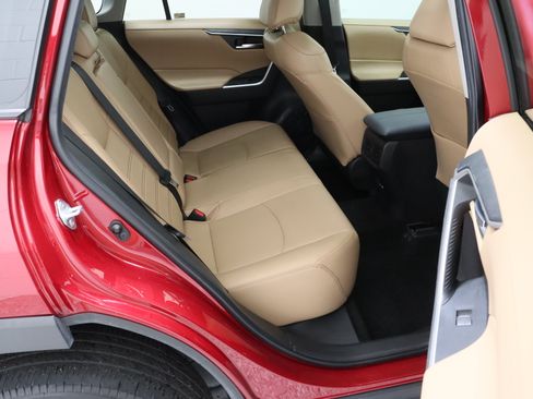 Used 2024 Toyota RAV4 XLE Premium FWD image 36