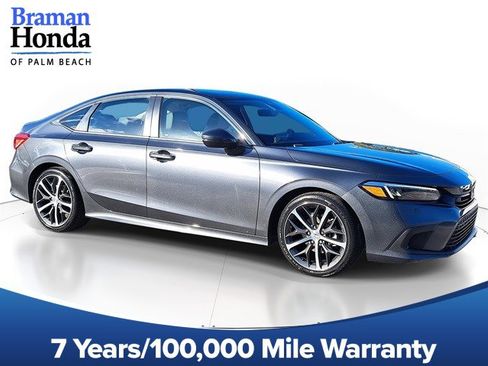 Used 2022 Honda Civic Touring image 1