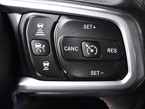 Used 2019 Jeep Wrangler Unlimited Rubicon AWD/4WD image 36