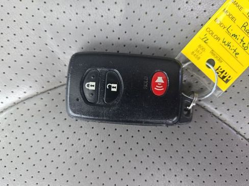 Used 2011 Toyota RAV4 Limited w/ Limited Extra Value Pkg AWD/4WD image 23