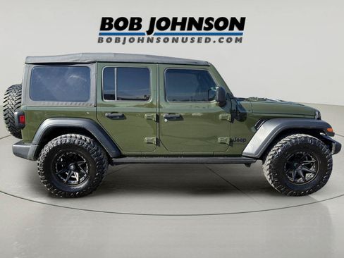 Used 2022 Jeep Wrangler Unlimited Sport AWD/4WD image 2