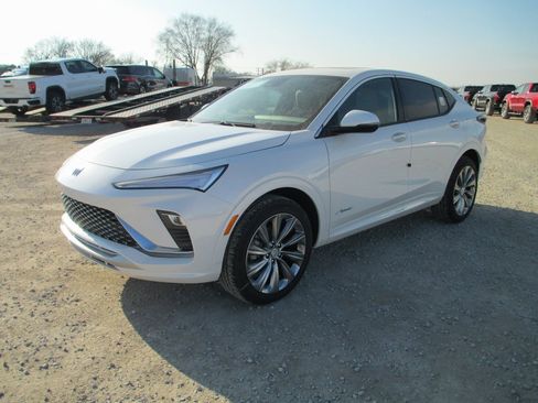 New 2026 Buick Envista Avenir image 9