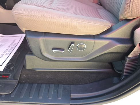 Used 2018 Ford F150 XLT w/ Equipment Group 302A Luxury image 14