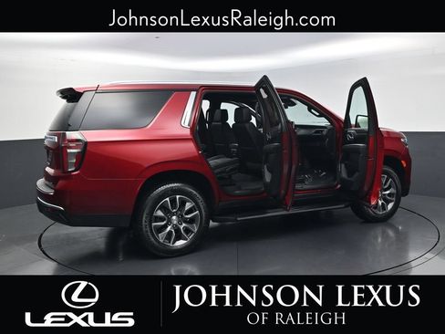 Used 2024 Chevrolet Tahoe LT w/ LT Signature Package AWD/4WD image 31
