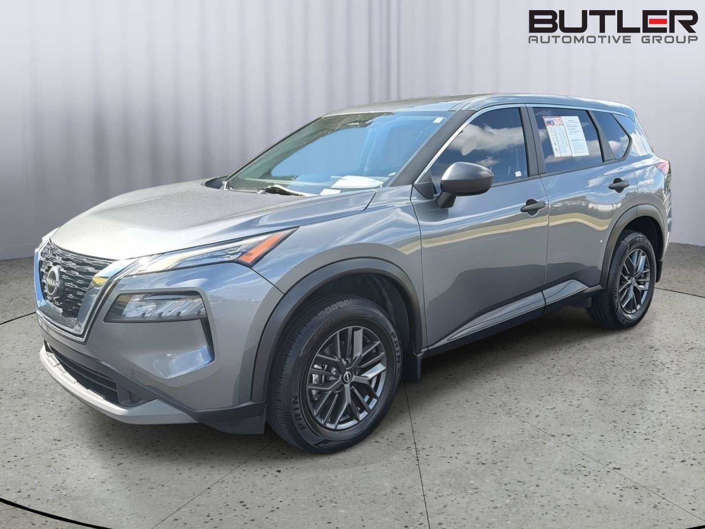 Used 2023 Nissan Rogue S AWD/4WD image 1