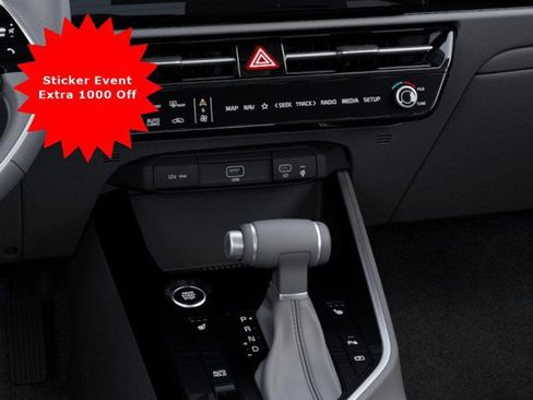 New 2025 Kia Niro EX image 26