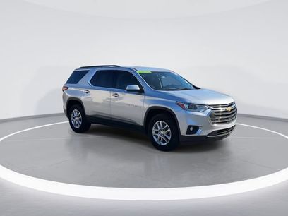 Used 2021 Chevrolet Traverse LT