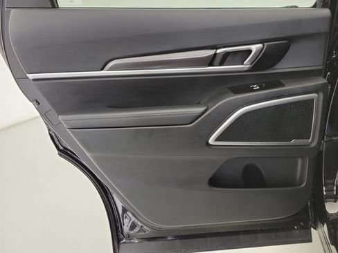 Used 2025 Kia Telluride S AWD/4WD image 15