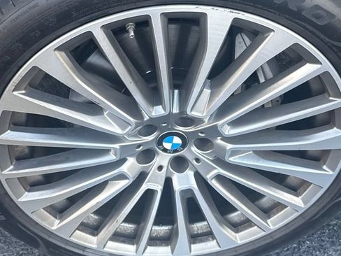 Used 2023 BMW X7 xDrive40i w/ Premium Package AWD/4WD image 12