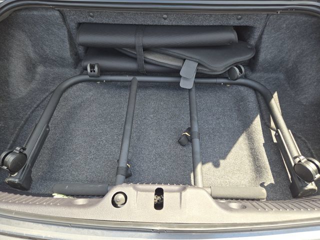 Used 2003 Ford Thunderbird RWD image 27