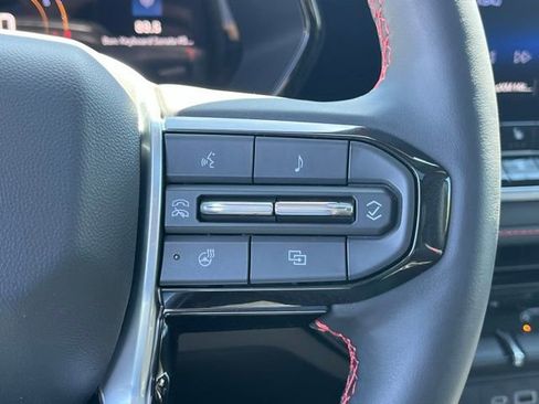 Used 2026 Chevrolet Colorado Z71 w/ Technology Package image 19