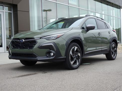 Used 2024 Subaru Crosstrek 2.5i Limited w/ Crosstrek Mirror Package AWD/4WD image 1