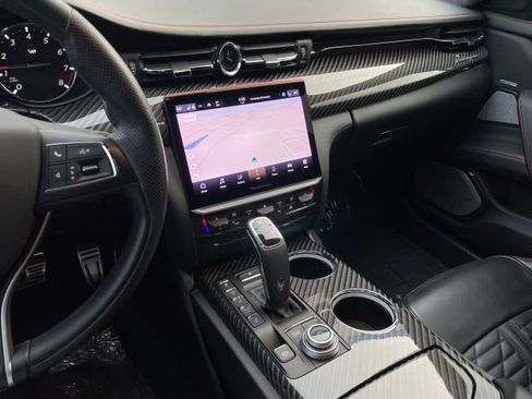 Used 2022 Maserati Quattroporte Trofeo image 36