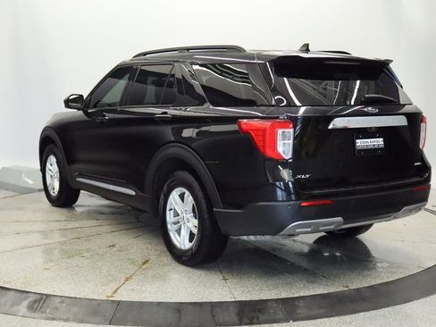 Used 2023 Ford Explorer XLT w/ Equipment Group 202A image 3