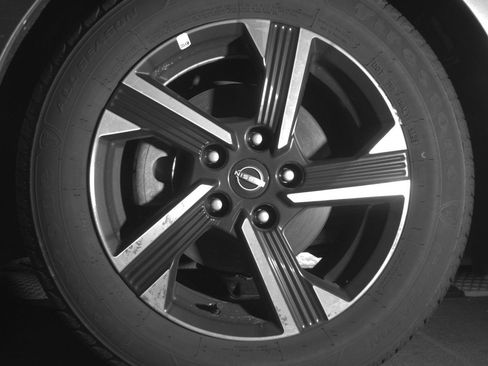 Used 2025 Nissan Sentra SV FWD image 12