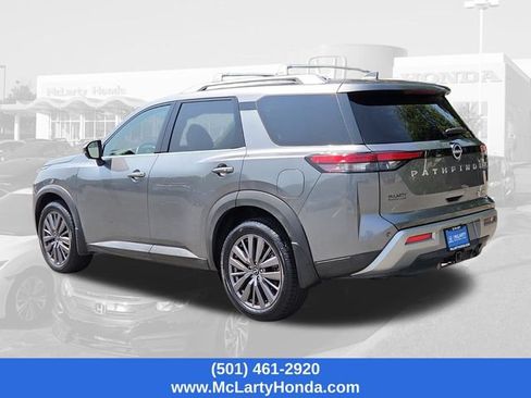 Used 2023 Nissan Pathfinder SL w/ SL Premium Package AWD/4WD image 3