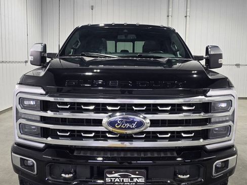 Used 2023 Ford F250 Platinum w/ Tremor Off-Road Package AWD/4WD image 3