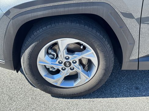 Certified 2023 Hyundai Tucson SE image 11