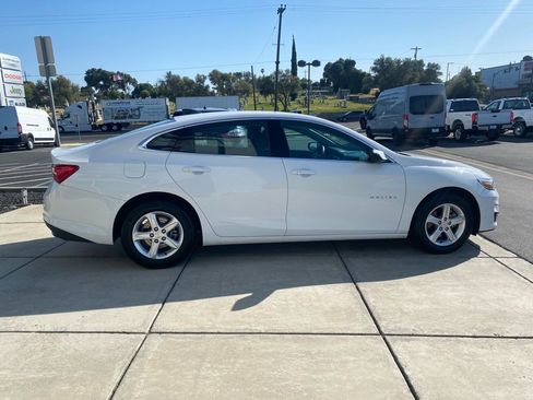 Used 2020 Chevrolet Malibu LS w/ Driver Confidence Package II image 9