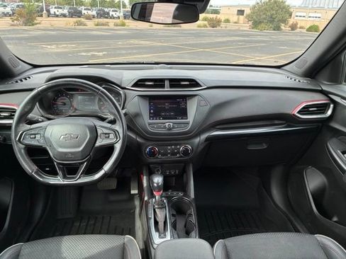 Used 2022 Chevrolet TrailBlazer RS FWD image 13