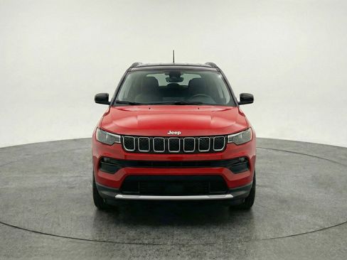 Used 2025 Jeep Compass Limited image 2