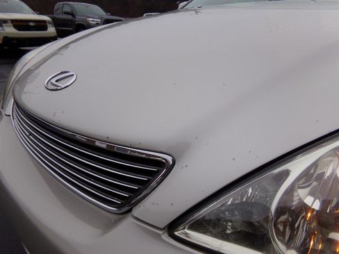 Used 2005 Lexus ES 330 image 16