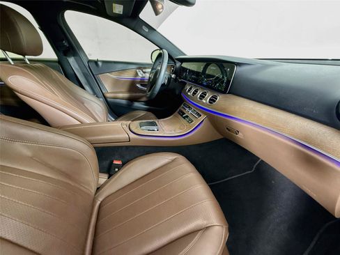 Used 2023 Mercedes-Benz E 350 Sedan image 12
