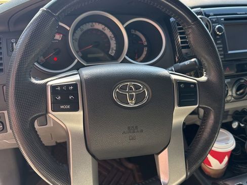 Used 2013 Toyota Tacoma PreRunner w/ SR5 Pkg RWD image 10