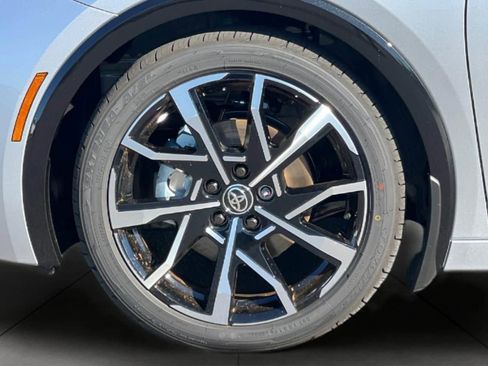 New 2026 Toyota Prius Plug-In Hybrid FWD image 33