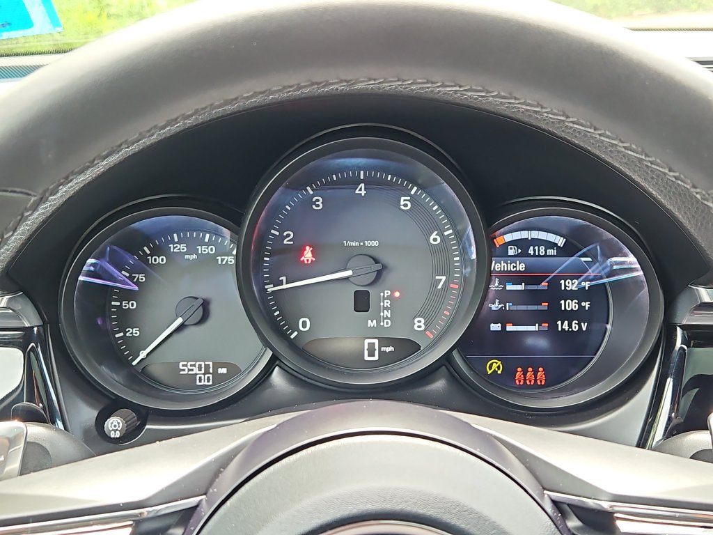 Certified 2026 Porsche Macan AWD/4WD image 36