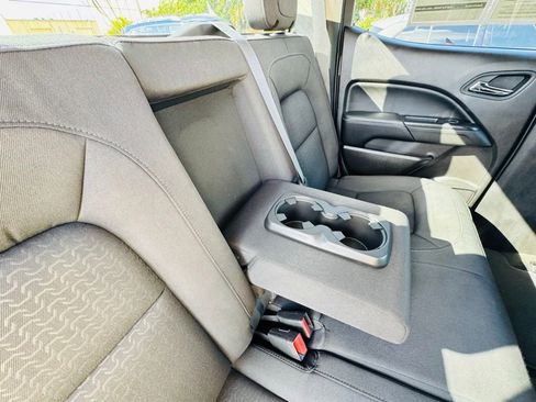 Used 2016 GMC Canyon SLE image 13