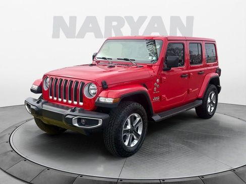 Used 2019 Jeep Wrangler Unlimited Sahara w/ Uconnect 4C Nav & Sound Group image 4