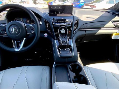 Used 2025 Acura RDX image 5