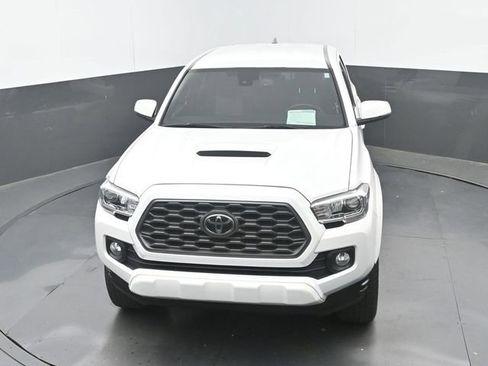 Used 2021 Toyota Tacoma TRD Sport w/ Technology Package AWD/4WD image 31