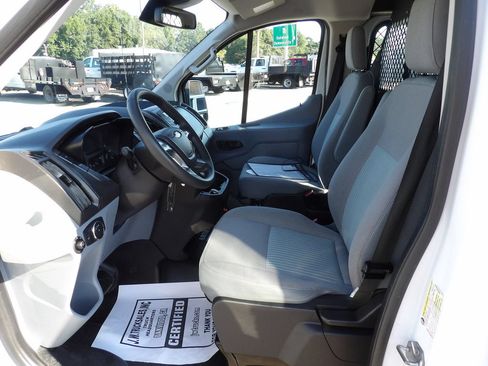 Used 2019 Ford Transit 150 130 Low Roof RWD image 17