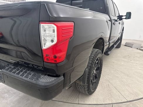 Used 2019 Nissan Titan SL w/ Midnight Edition AWD/4WD image 20