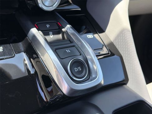 Certified 2024 Acura MDX FWD w/ Technology Package image 19