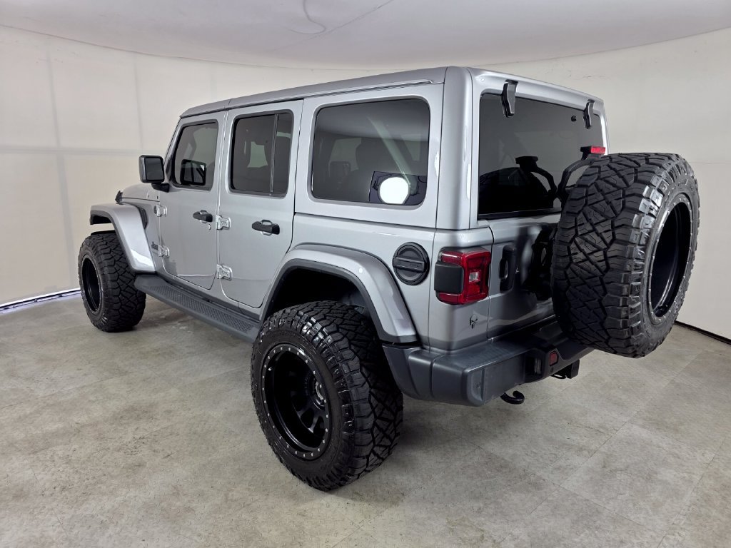 Used 2021 Jeep Wrangler Unlimited Sahara AWD/4WD image 6