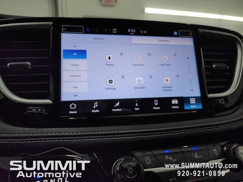 New 2026 Chrysler Pacifica Limited w/ S Appearance Package image 59