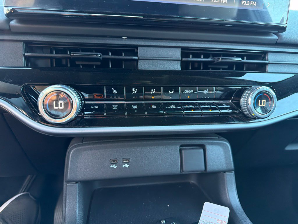 Used 2024 Honda Prologue Touring image 30