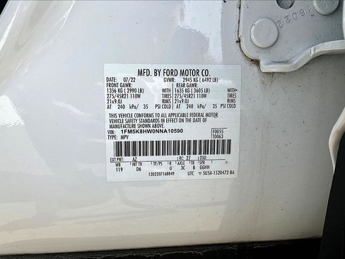 Used 2022 Ford Explorer Platinum w/ Technology Package image 19