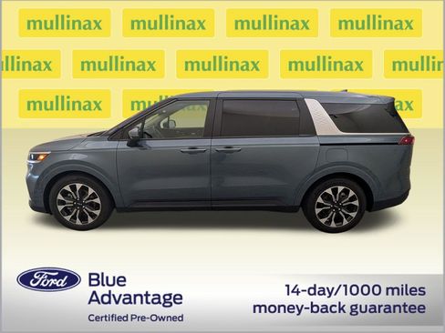 Used 2024 Kia Carnival EX FWD image 10