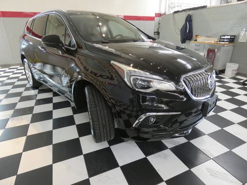 Used 2018 Buick Envision Premium AWD/4WD image 3