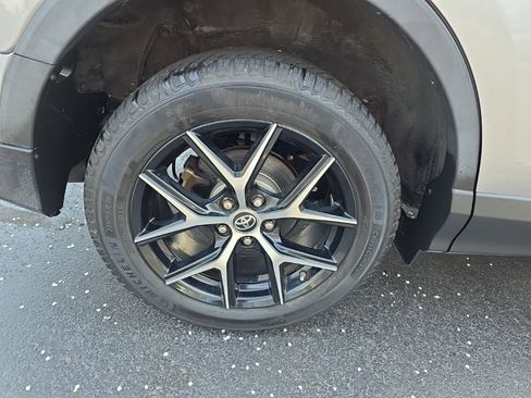 Used 2017 Toyota RAV4 SE w/ Power Special Value Package image 11