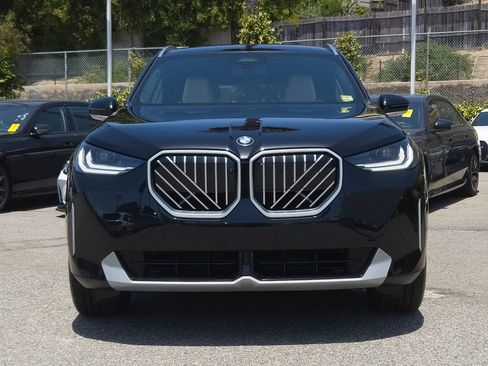 Used 2026 BMW X3 xDrive30 w/ Premium Package AWD/4WD image 3
