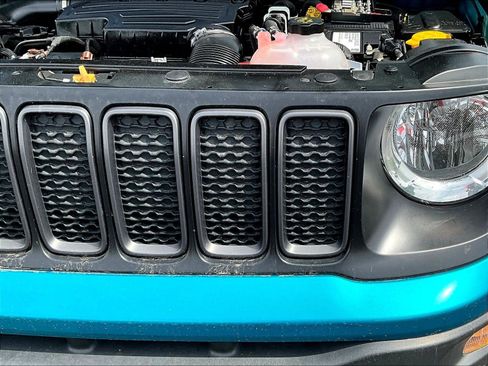 Used 2021 Jeep Renegade Trailhawk w/ Sun & Sound Group AWD/4WD image 32