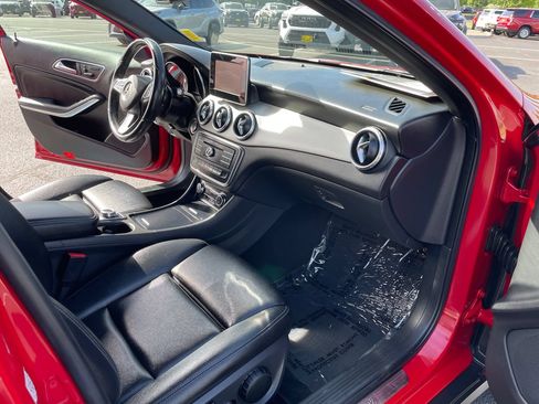 Used 2016 Mercedes-Benz GLA 250 4MATIC image 18