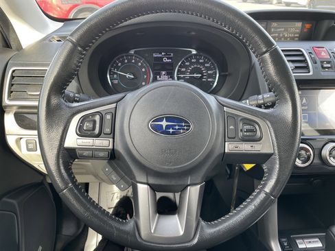 Used 2018 Subaru Forester 2.5i Limited image 19