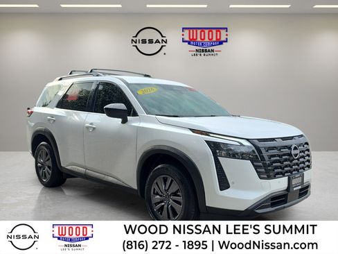 Certified 2026 Nissan Pathfinder SV AWD/4WD image 1
